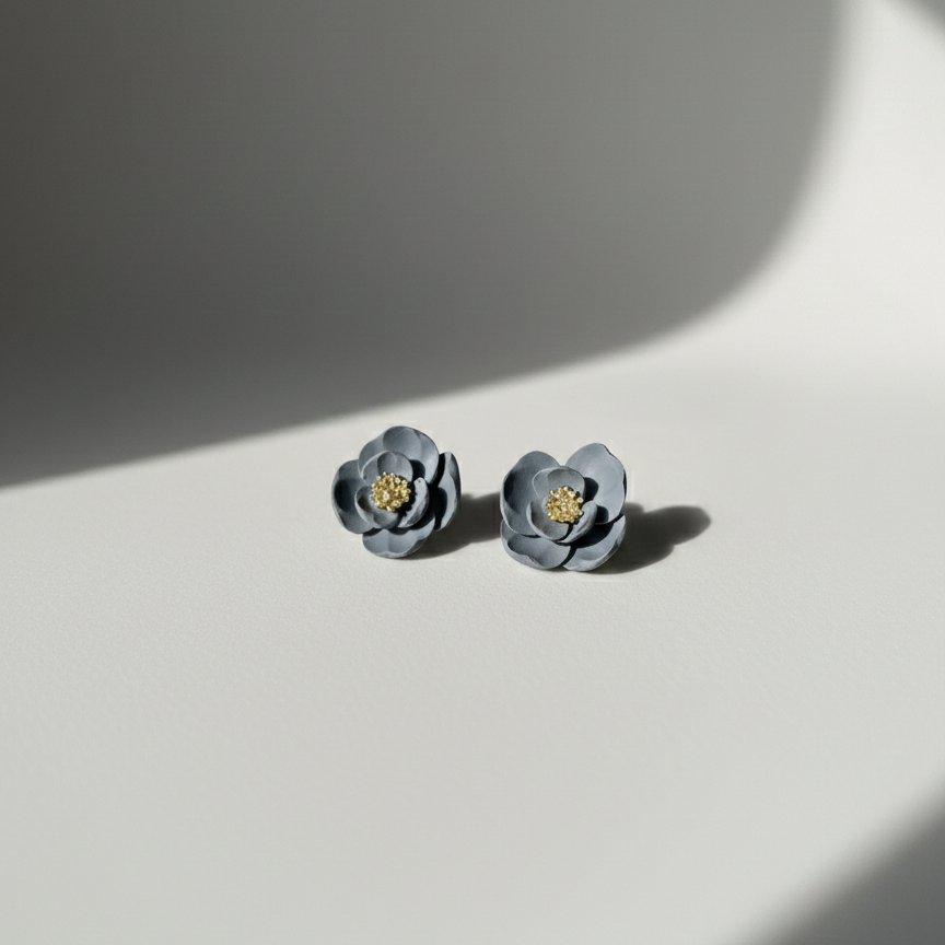 Boucle d'oreille fait main _ France _ Auvergne _ Acier inoxydable_Pendant_Bleu_Fleur