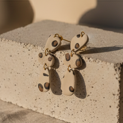 Boucle d'oreille fait main _ France _ Auvergne _ Acier inoxydable_Pendant_Leopard_Dorée
